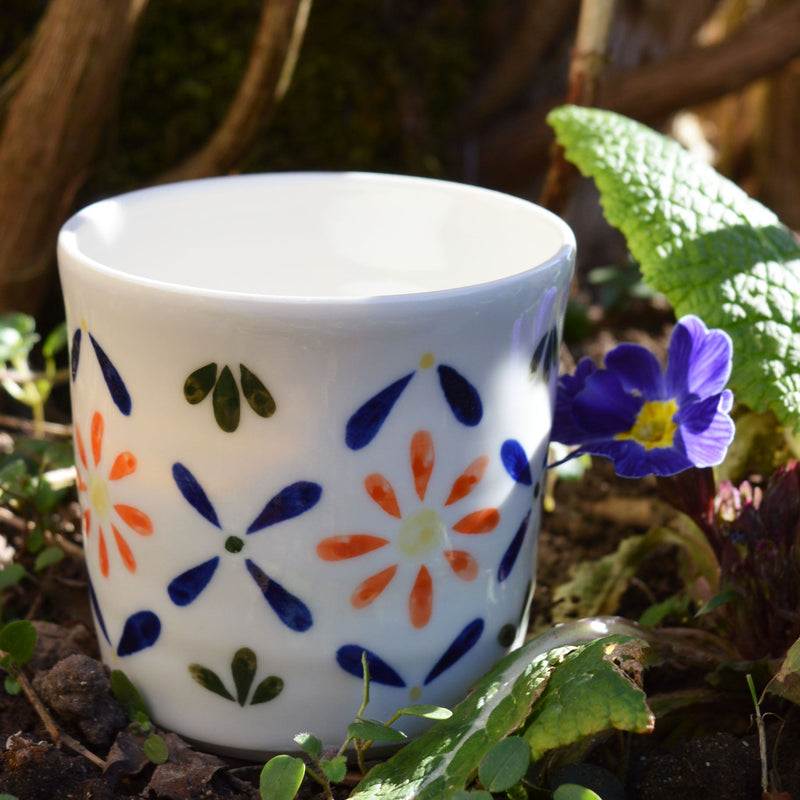 Tasse à café en porcelaine, fabriquée en France artisanalement, motif floral et coloré