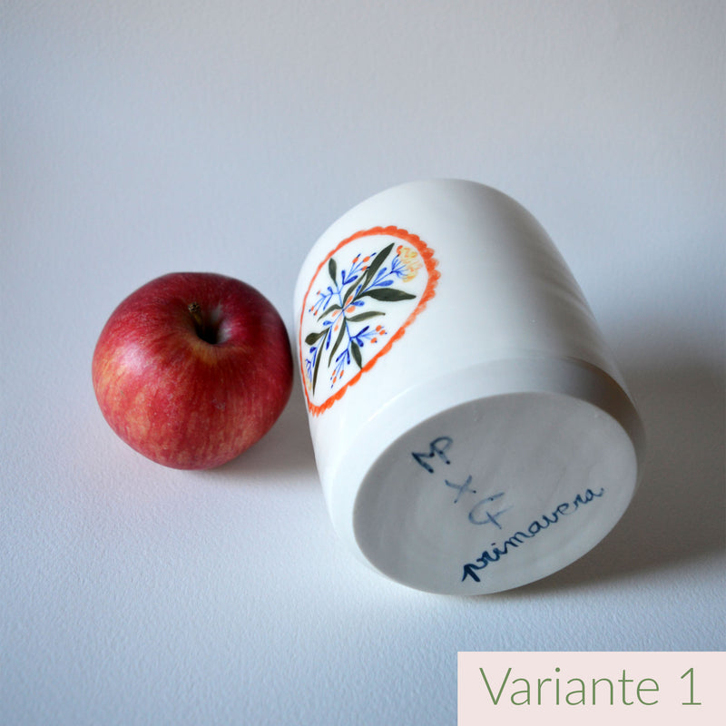 Tasse à thé en porcelaine, fabriquée en France artisanalement, motif floral et coloré