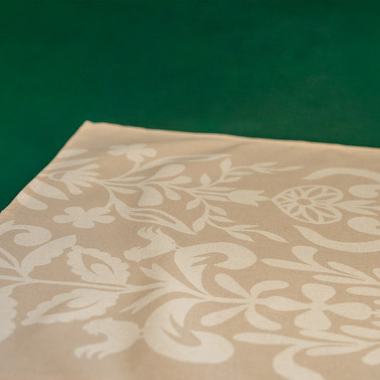 Chemin de table fabriqué en France, beige et blanc, en coton et lin, motif floral arbre de vie Alsace