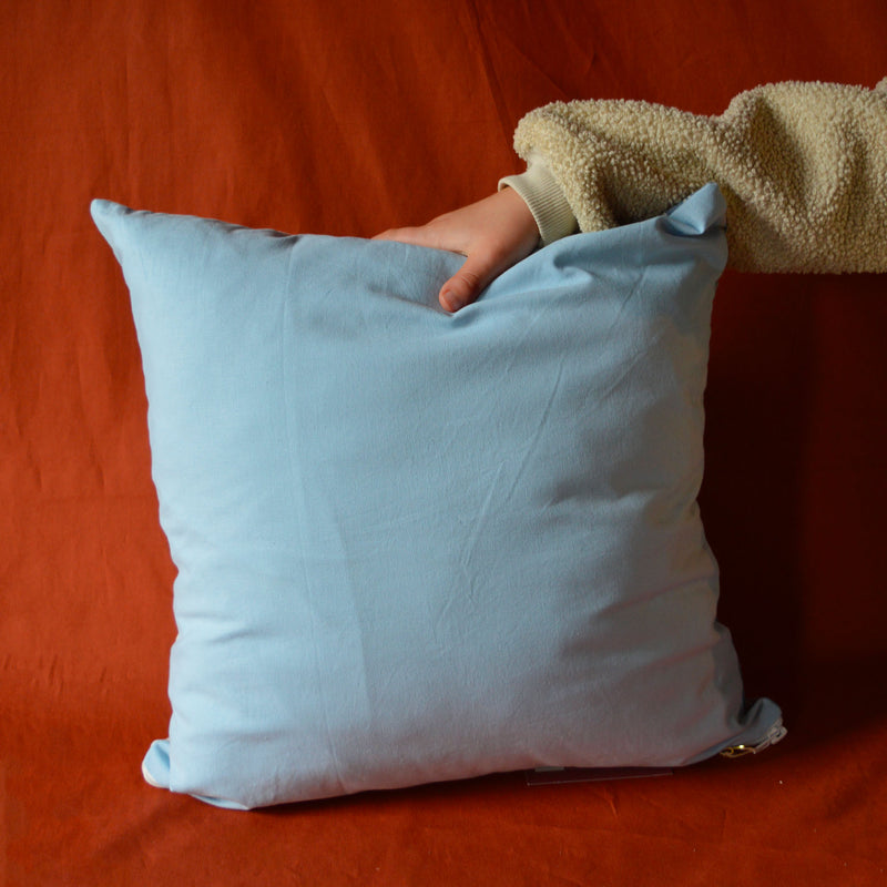 Dos du coussin brodé à la main, fabriqué en France, pièce unique, kelsch et lin alsaciens
