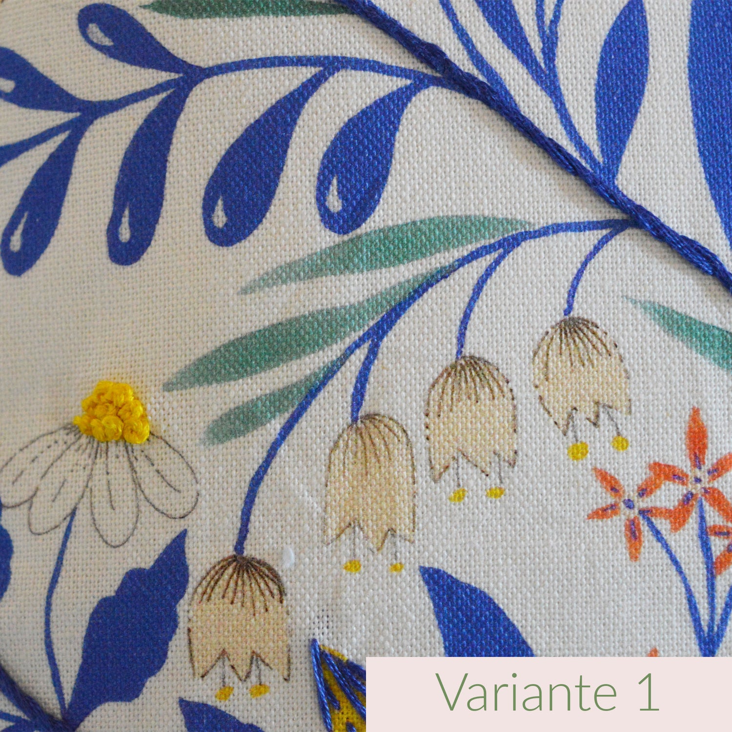 Coussin brodé à la main, fabriqué en France, motif floral et coloré