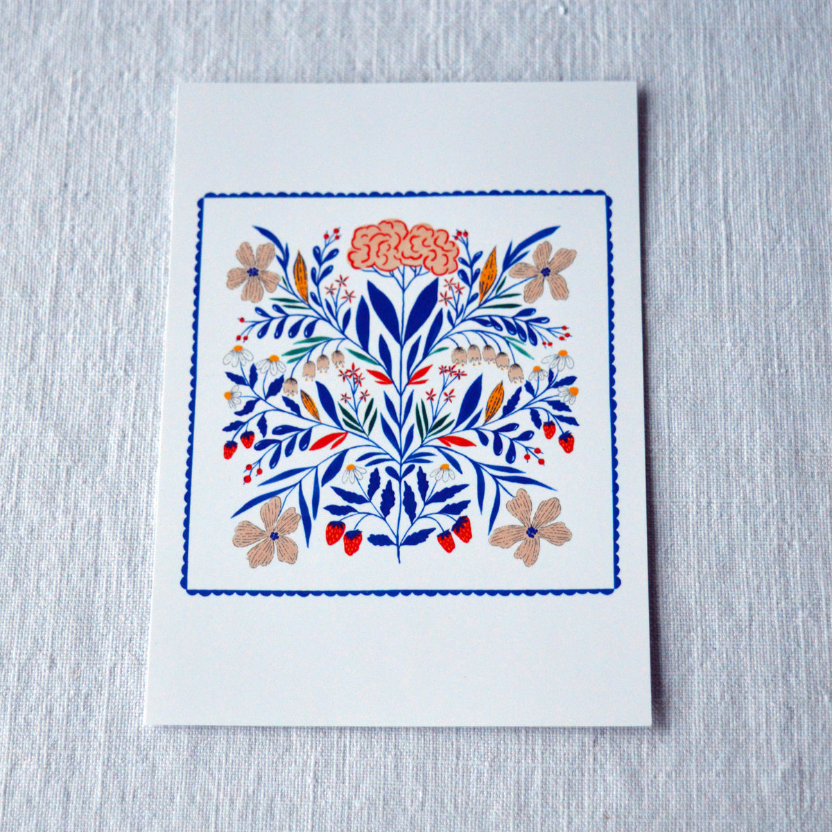 Carte postale motif fleur arbre de vie Primavera imprimée en France, sur fond blanc