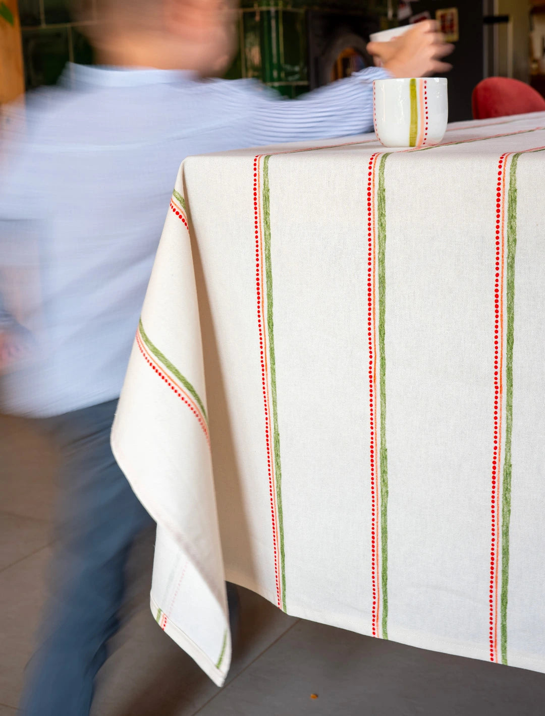 Nappe en coton et lin fabriquée en France à rayures colorées