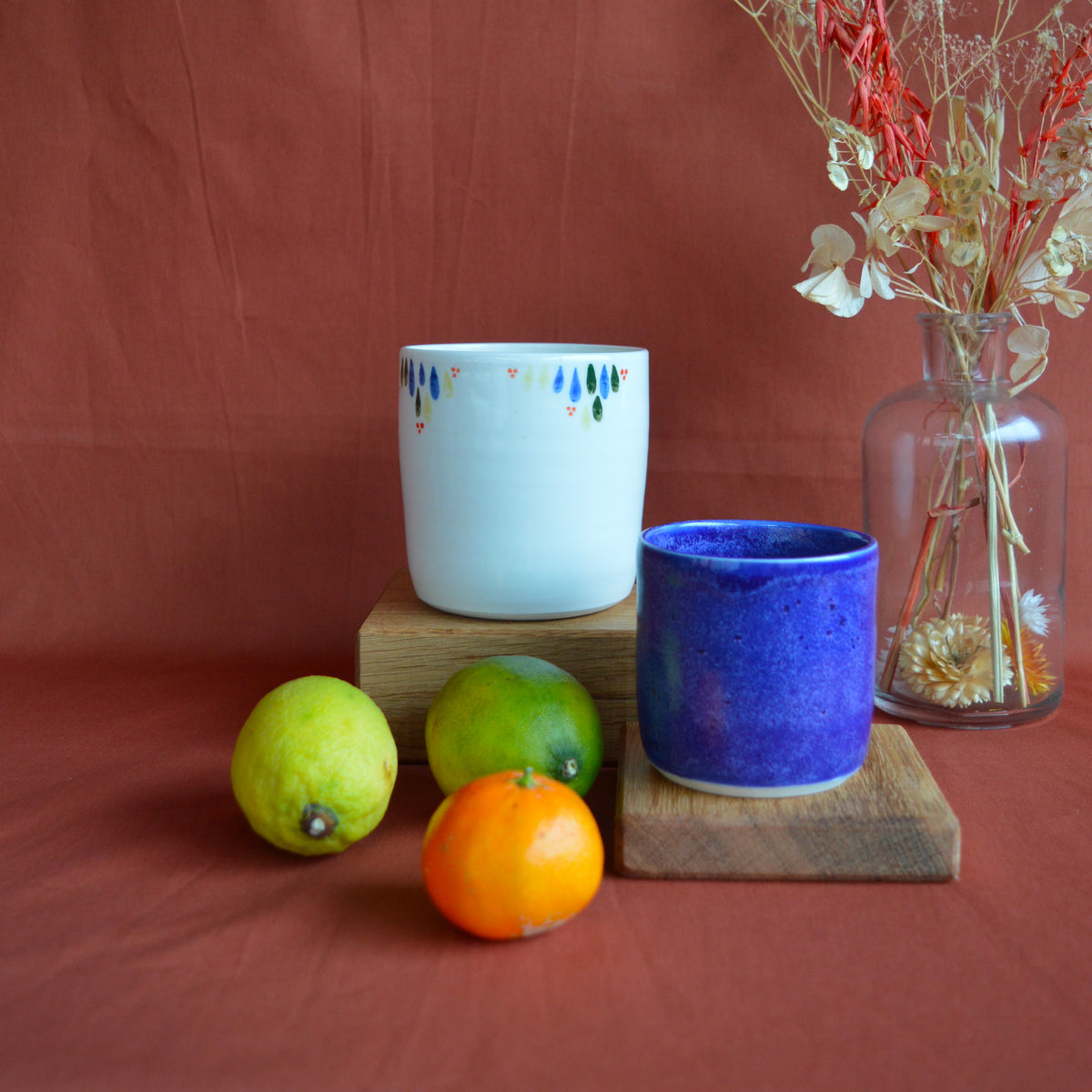 Tasses à café et à thé en porcelaine, fabriquées en France artisanalement, bleue et à motif coloré