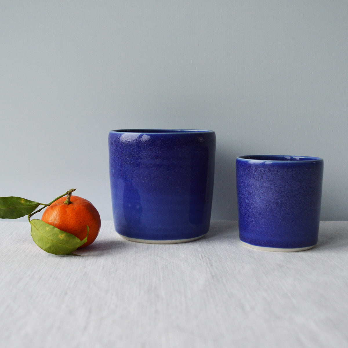 Tasses à café et à thé en porcelaine, fabriquées en France artisanalement, de couleur bleue