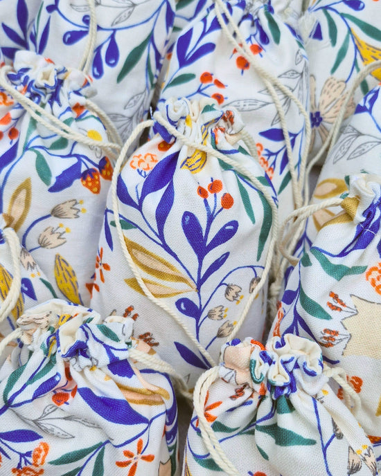 Pochons en tissu coton et lin, tissés en France, fabriqués dans les Vosges, motif floral et coloré