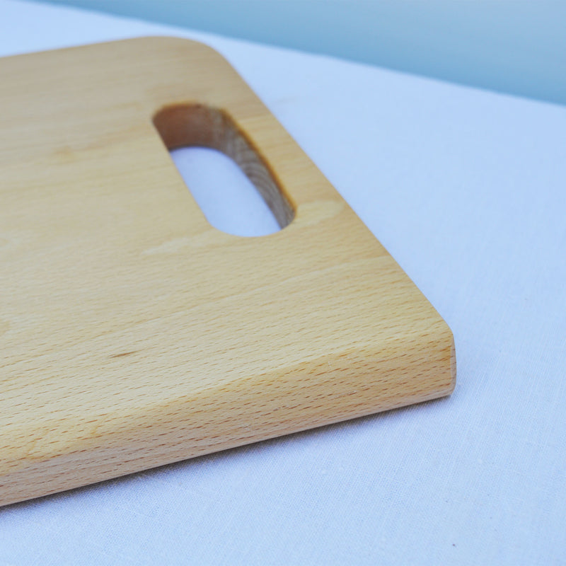 Planche en bois, fabriquée en France en Alsace, artisanalement.