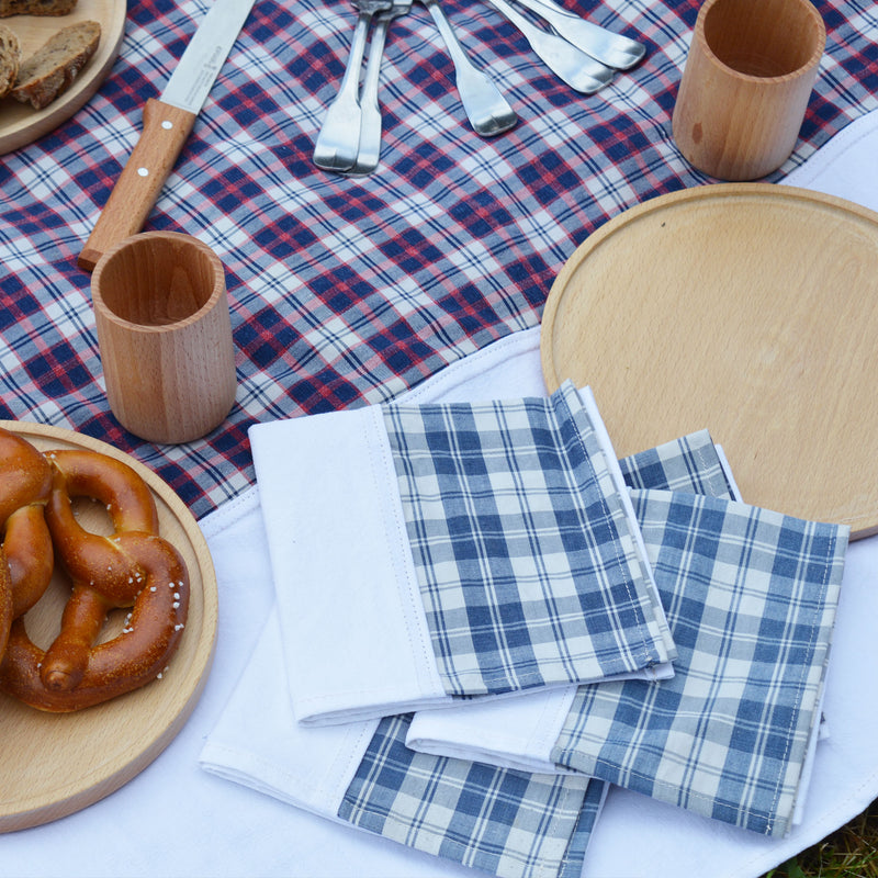 Serviettes en kelsch bleu et lin anciens, fabriquée en France en Alsace. Vaisselle en bois, artisanat, pique-nique