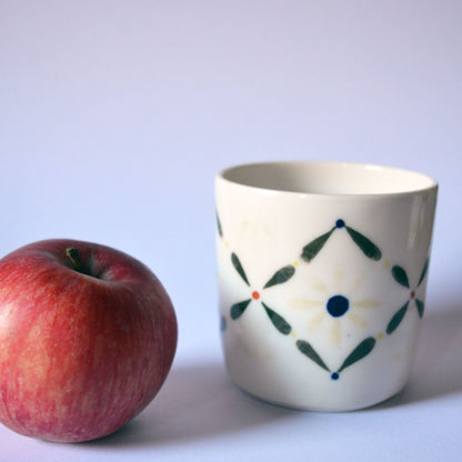 Tasse à café en porcelaine, fabriquée en France artisanalement, motif floral et coloré
