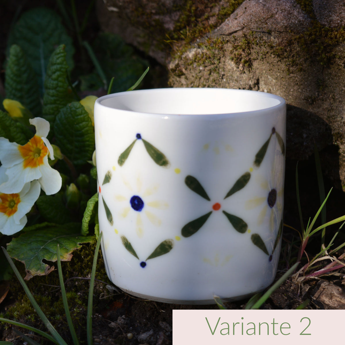 Tasse à café en porcelaine, fabriquée en France artisanalement, motif floral et coloré