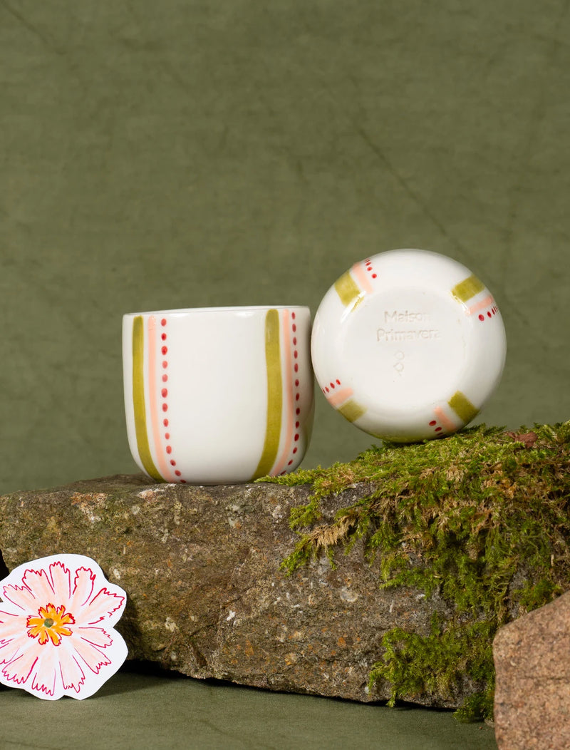Tasses à café en porcelaine artisanales fabriquées en France, rayures vertes, roses et rouges
