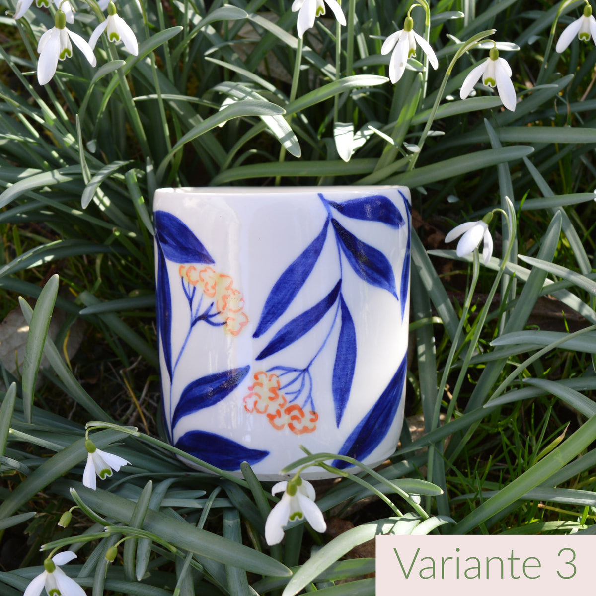 Tasse à thé en porcelaine, fabriquée en France artisanalement, motif floral et coloré