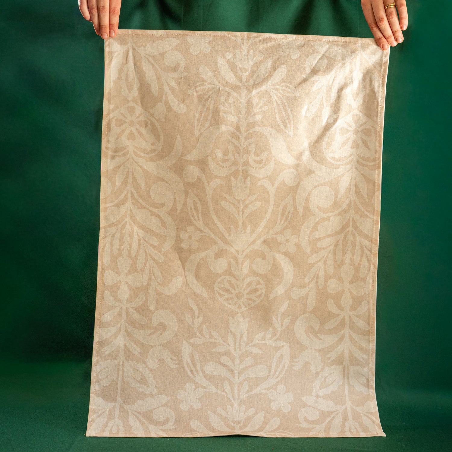 Torchon fabriqué en France, en coton et lin, motif floral, beige et blanc, arbre de vie alsacien