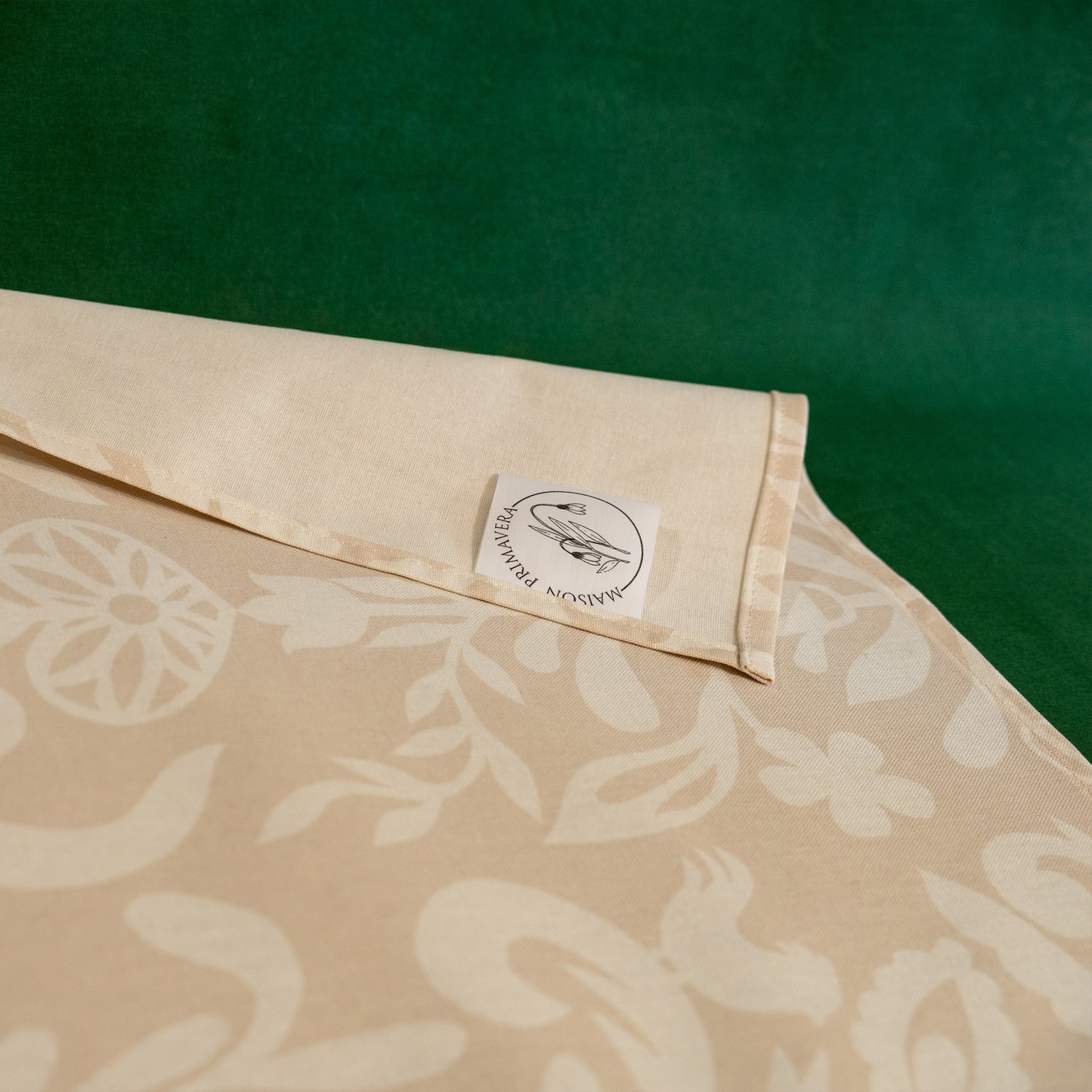 Etiquette torchon fabriqué en France, en coton et lin, motif floral, beige et blanc, arbre de vie alsacien