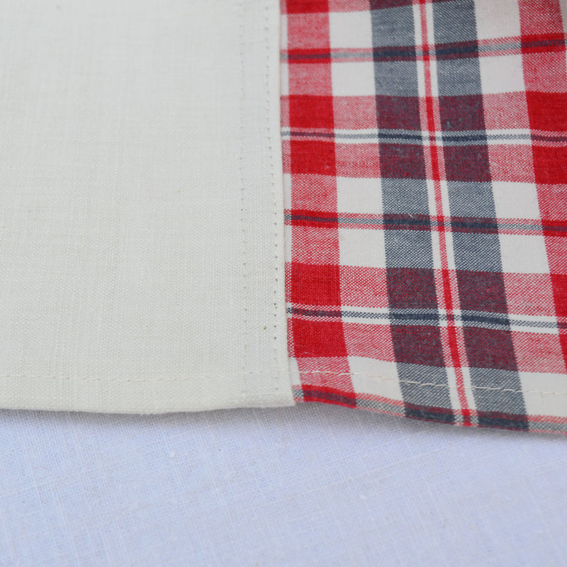 Torchon en kelsch rouge et bleu et en lin, fabriqué en France en Alsace. 